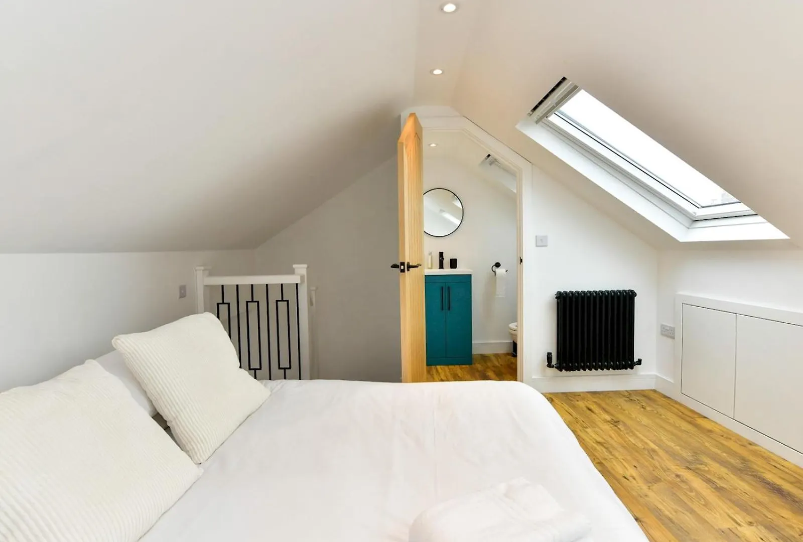 Apartment Pass The Keys Two Bedroom Canton Retreat Cardiff