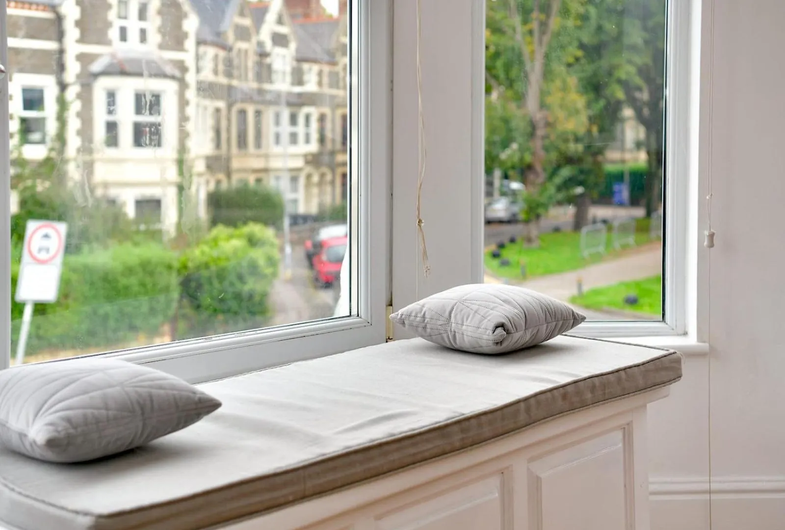 Pass The Keys Two Bedroom Canton Retreat Cardiff 0*,